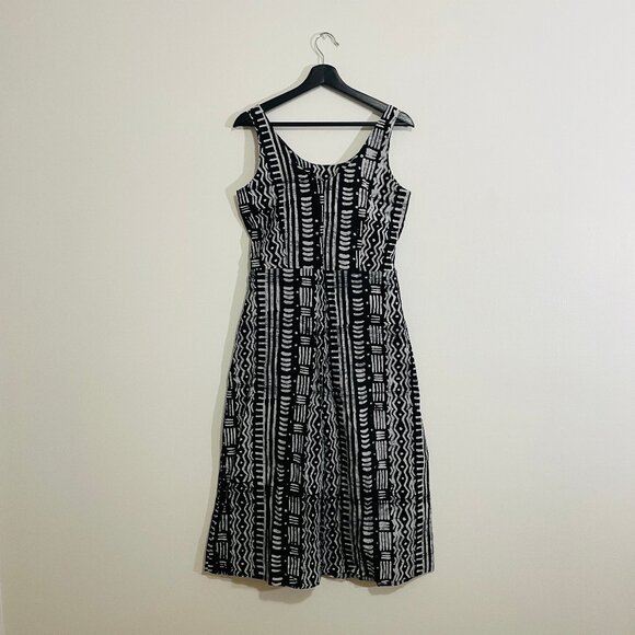 GLOBAL MAMAS Handmade Fair Trade Pathways Batik Cotton Jumpsuit (Black, S) - Picture 5 of 7